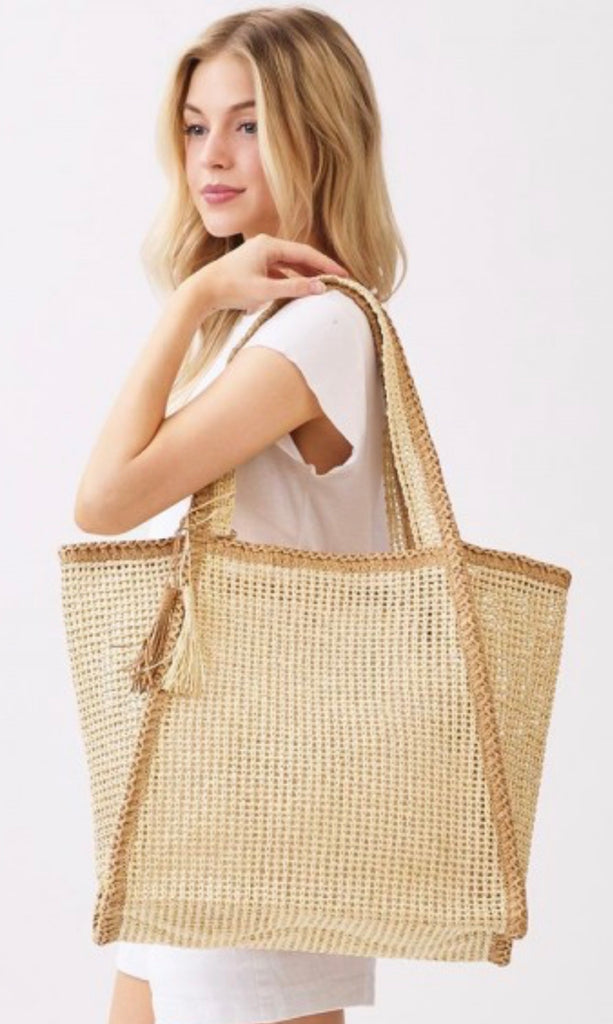 Woven straw bag