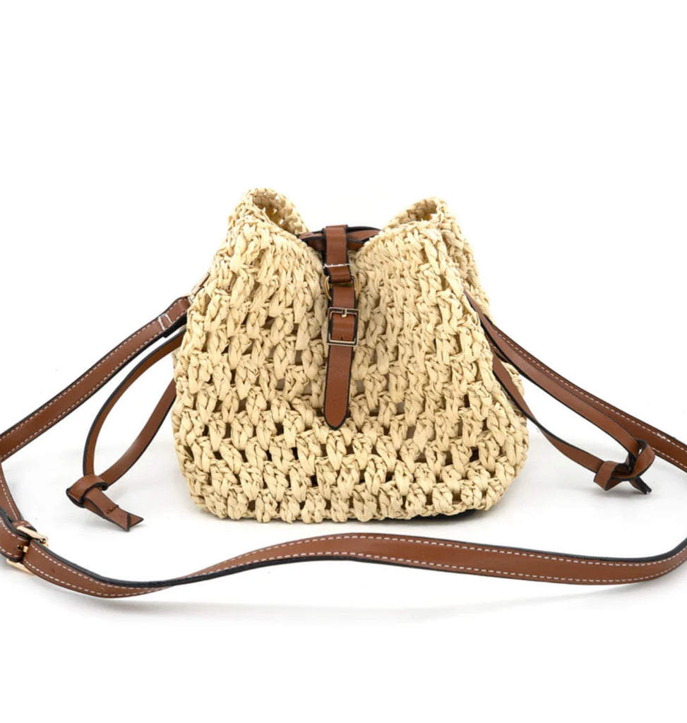 Straw bucket crossbody bag