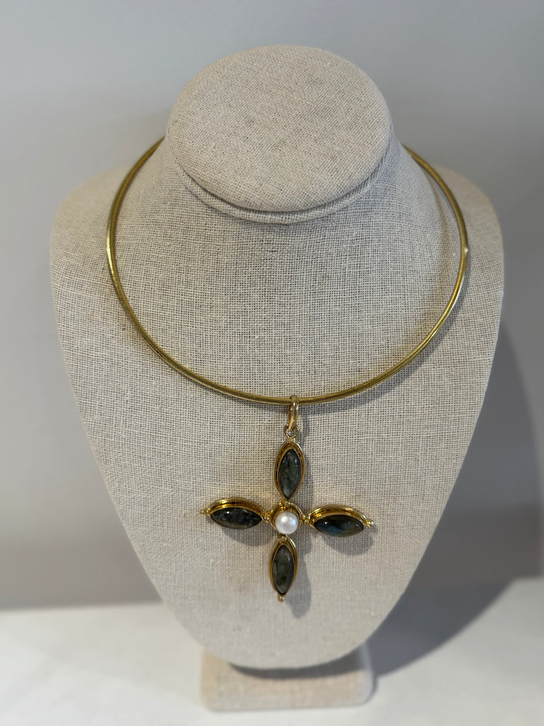 Gold loop choker